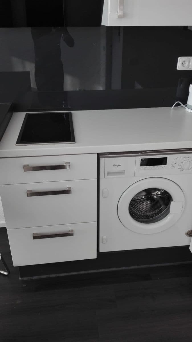 Prenájom bytu 1-izbový 32 m², Bulharská, Praha, Praha Prenájom bytu 1-izbový 32 m², Bulharská, Praha, Praha