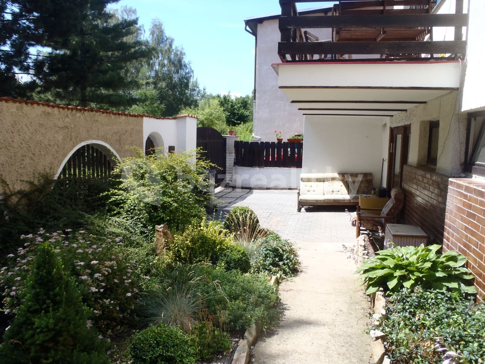 Prenájom bytu 4-izbový 66 m², U Schodů, Praha, Praha Prenájom bytu 4-izbový 66 m², U Schodů, Praha, Praha