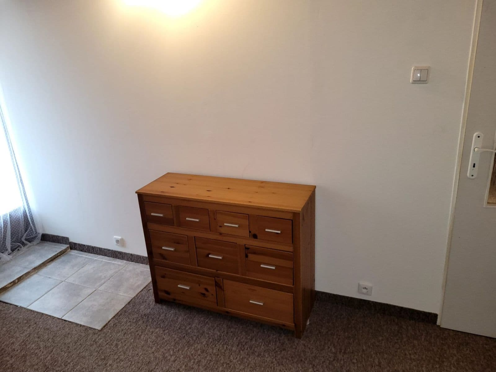 Prenájom bytu 4-izbový 66 m², U Schodů, Praha, Praha Prenájom bytu 4-izbový 66 m², U Schodů, Praha, Praha