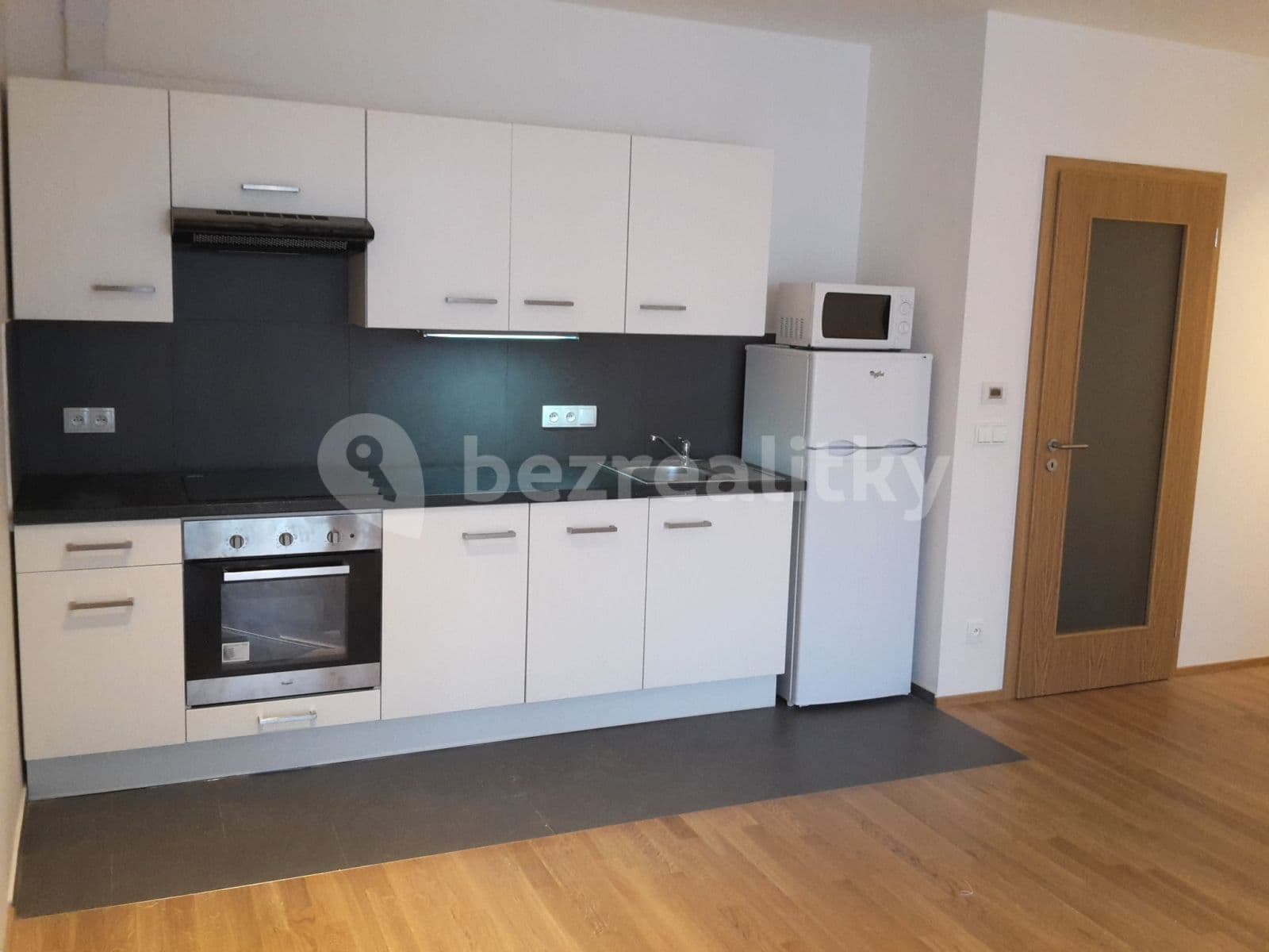 Prenájom bytu 1-izbový 32 m², Čumpelíkova, Praha, Praha Prenájom bytu 1-izbový 32 m², Čumpelíkova, Praha, Praha