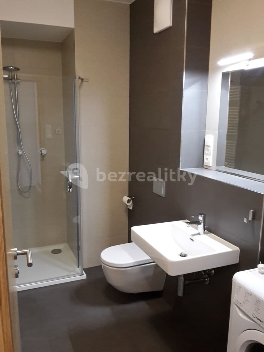Prenájom bytu 1-izbový 32 m², Čumpelíkova, Praha, Praha Prenájom bytu 1-izbový 32 m², Čumpelíkova, Praha, Praha