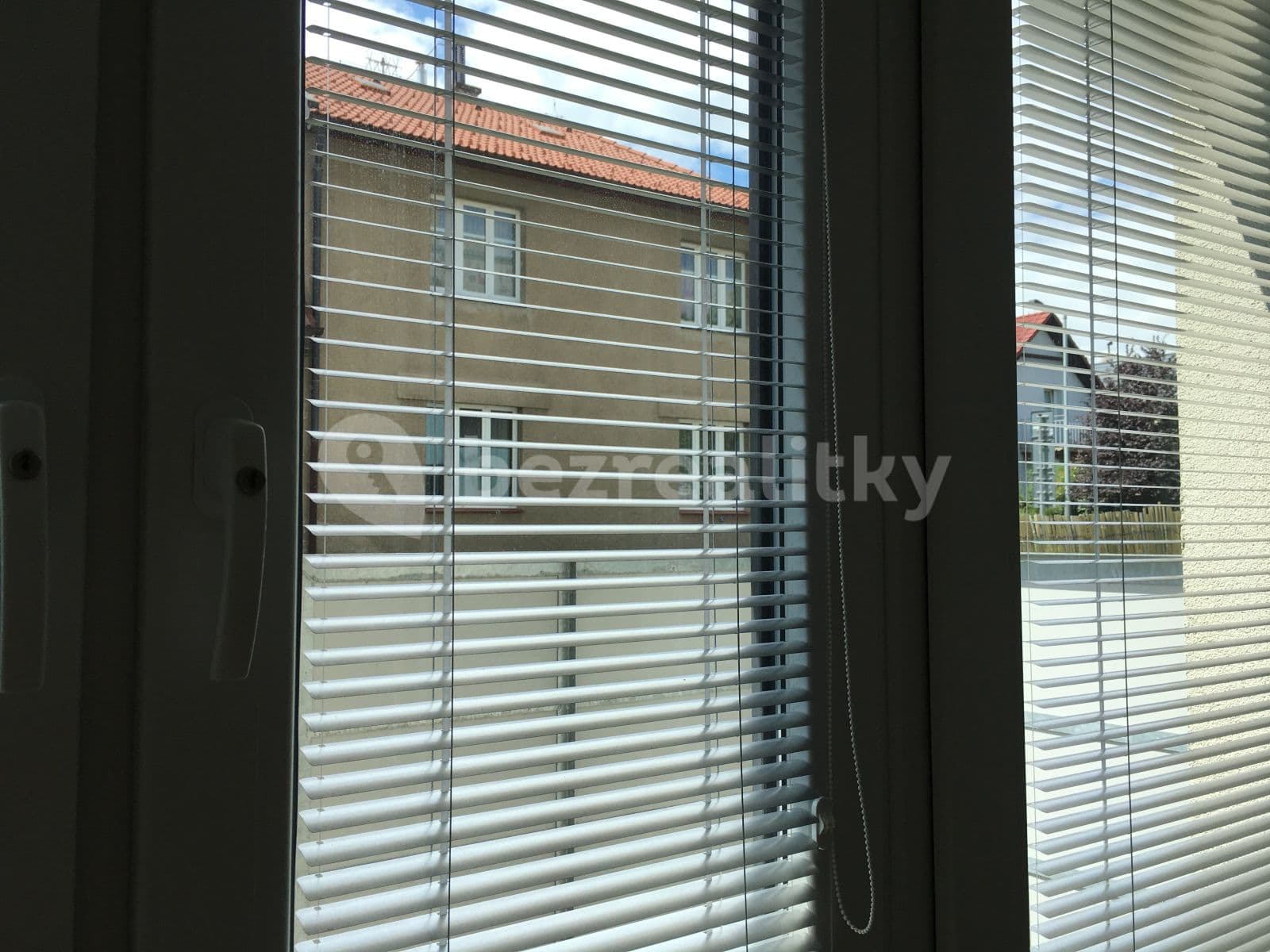 Prenájom bytu 1-izbový 33 m², Pod Jarovem, Praha, Praha Prenájom bytu 1-izbový 33 m², Pod Jarovem, Praha, Praha