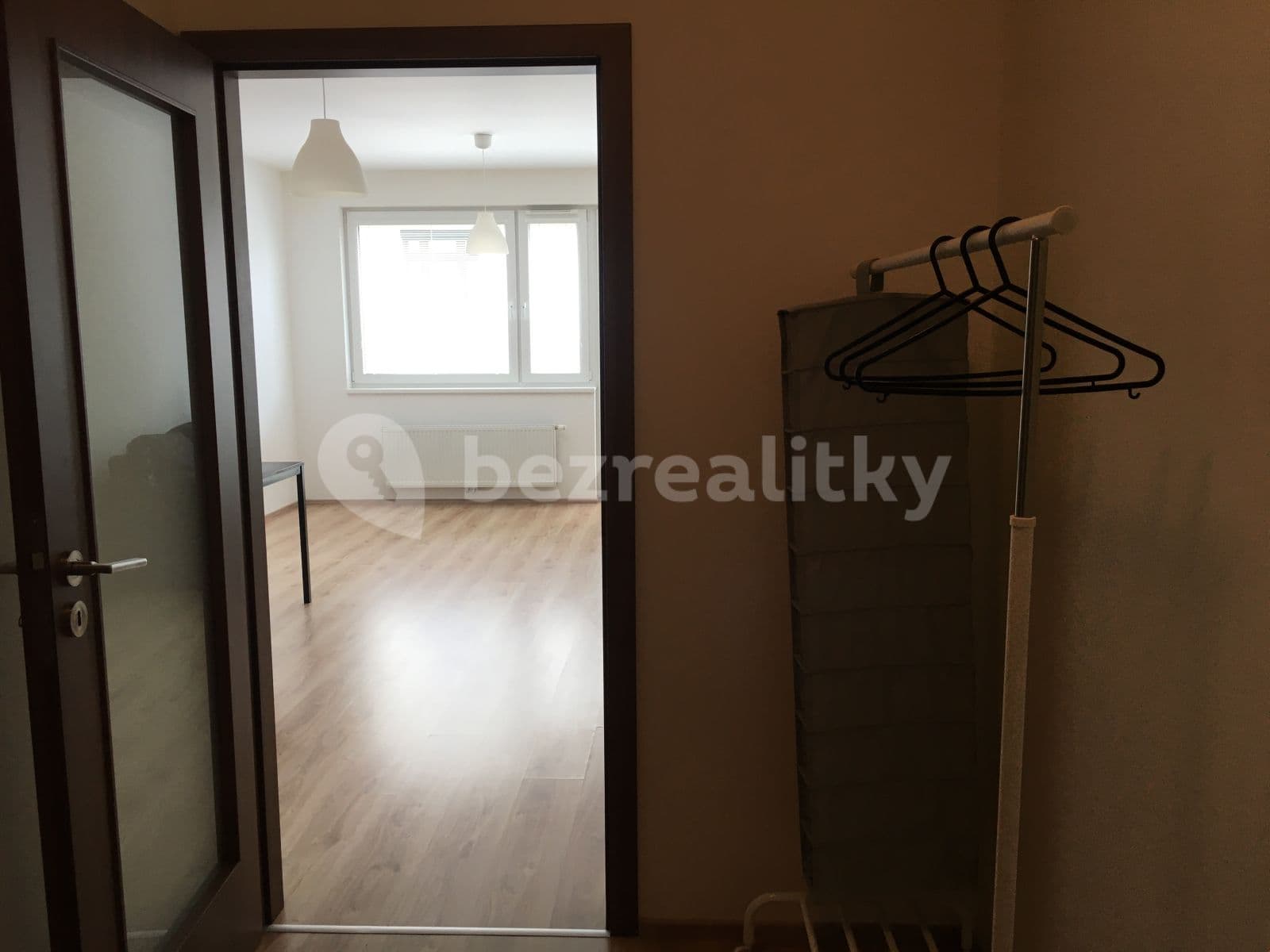 Prenájom bytu 1-izbový 33 m², Pod Jarovem, Praha, Praha Prenájom bytu 1-izbový 33 m², Pod Jarovem, Praha, Praha