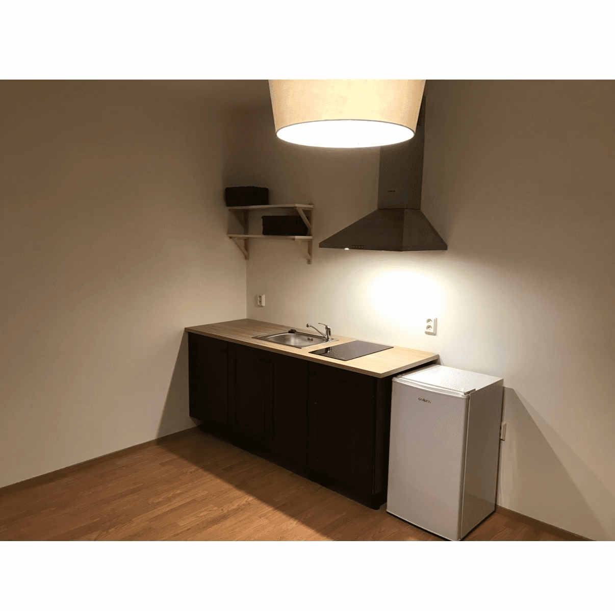 Prenájom bytu 1-izbový 33 m², Žitná, Hostivice, Středočeský kraj Prenájom bytu 1-izbový 33 m², Žitná, Hostivice, Středočeský kraj