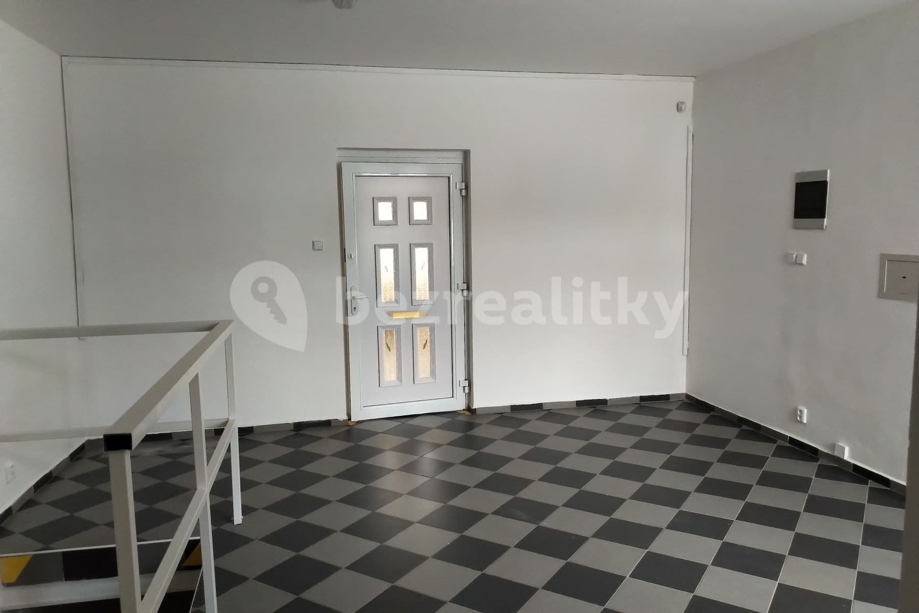 Prenájom nebytového priestoru 85 m², Zenklova, Praha, Praha Prenájom nebytového priestoru 85 m², Zenklova, Praha, Praha