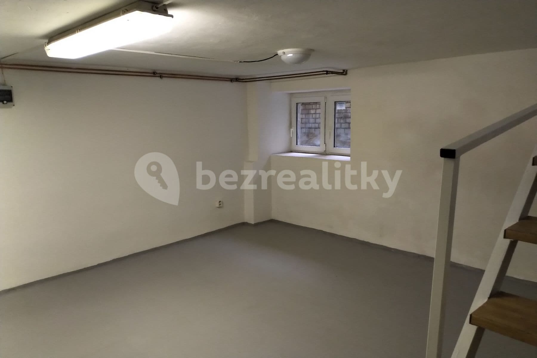 Prenájom nebytového priestoru 85 m², Zenklova, Praha, Praha Prenájom nebytového priestoru 85 m², Zenklova, Praha, Praha