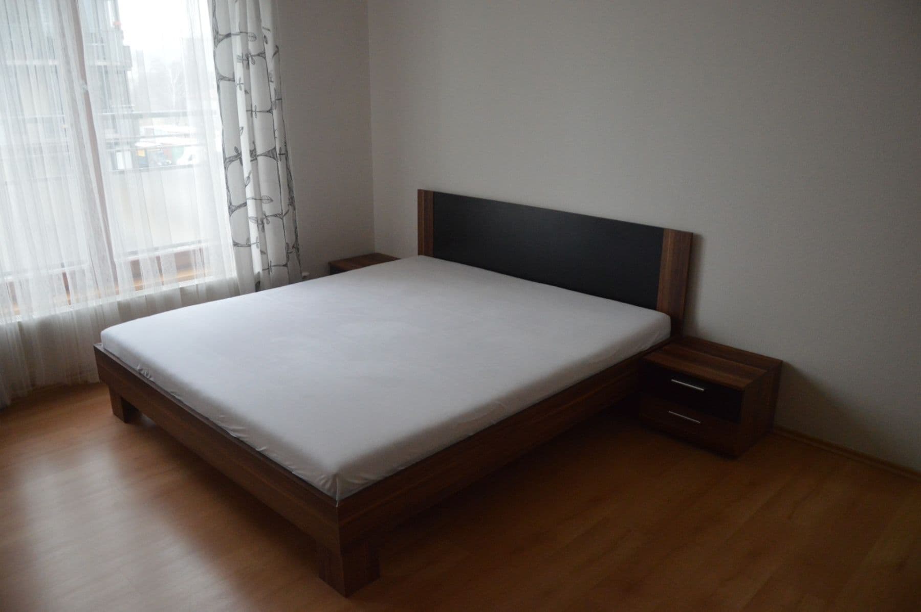 Prenájom bytu 2-izbový 69 m², Jana Přibíka, Praha, Praha Prenájom bytu 2-izbový 69 m², Jana Přibíka, Praha, Praha