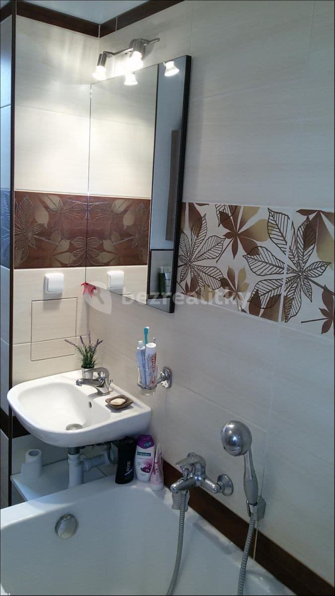 Prenájom bytu 2-izbový 45 m², Ve Struhách, Praha, Praha Prenájom bytu 2-izbový 45 m², Ve Struhách, Praha, Praha