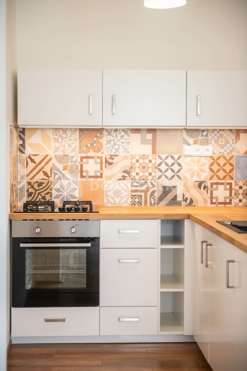 Prenájom bytu 1-izbový 32 m², Bulharská, Praha, Praha Prenájom bytu 1-izbový 32 m², Bulharská, Praha, Praha