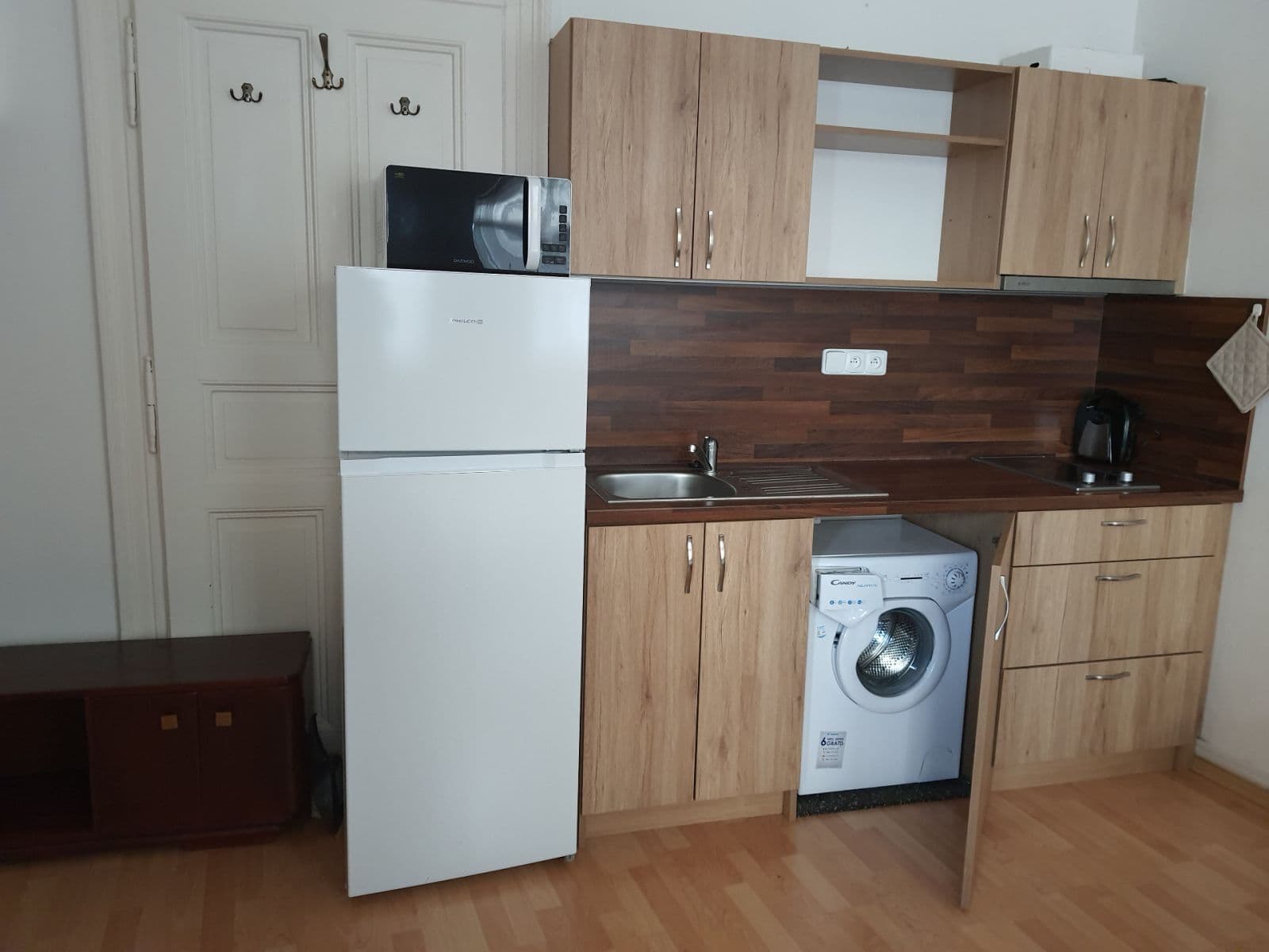 Prenájom bytu 1-izbový 25 m², Na Vinohradu, Praha, Praha Prenájom bytu 1-izbový 25 m², Na Vinohradu, Praha, Praha