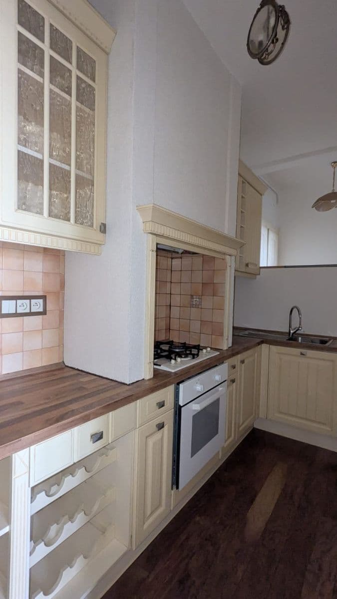 Prenájom bytu 2-izbový 62 m², Kubelíkova, Praha, Praha Prenájom bytu 2-izbový 62 m², Kubelíkova, Praha, Praha