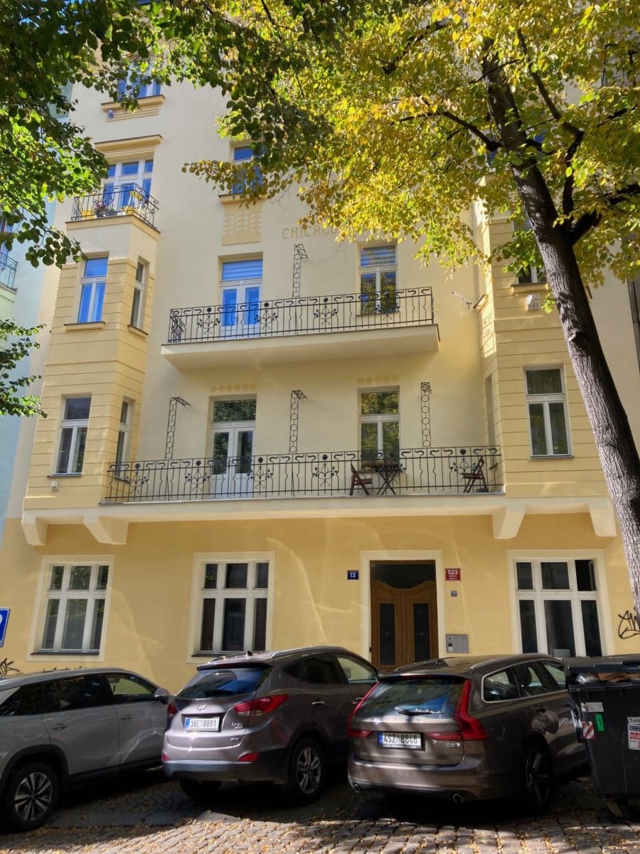 Prenájom bytu 1-izbový 39 m², Tolstého, Praha, Praha Prenájom bytu 1-izbový 39 m², Tolstého, Praha, Praha