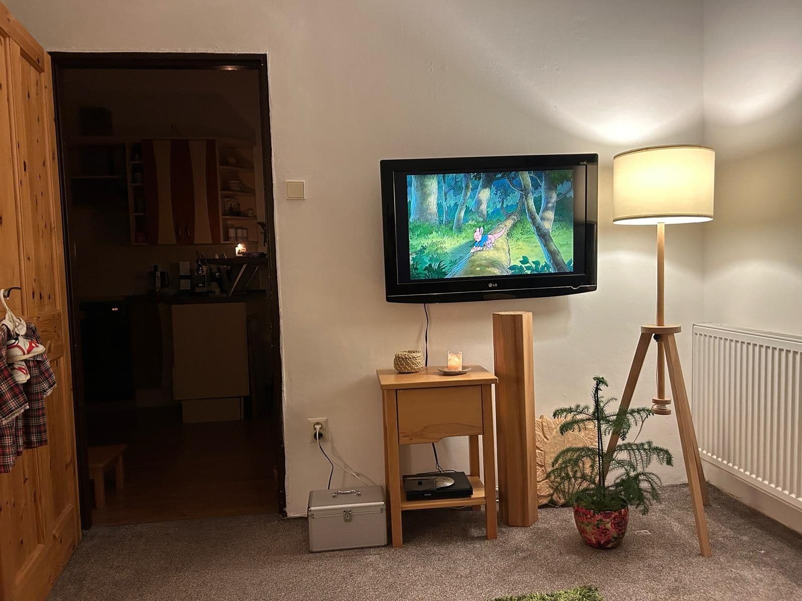 Prenájom bytu 1-izbový 39 m², Tolstého, Praha, Praha Prenájom bytu 1-izbový 39 m², Tolstého, Praha, Praha