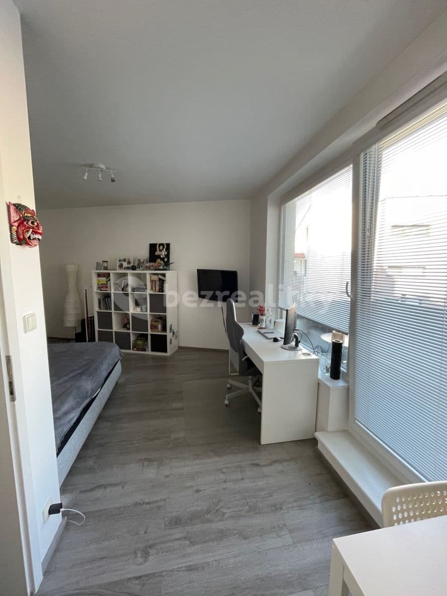 Prenájom bytu 1-izbový 33 m², Soukalova, Praha, Praha Prenájom bytu 1-izbový 33 m², Soukalova, Praha, Praha