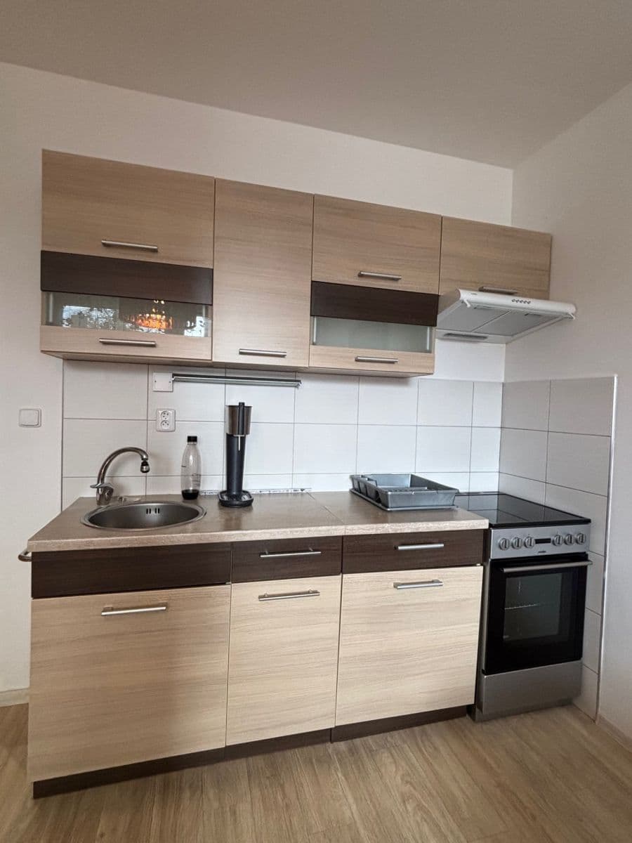 Prenájom bytu 2-izbový 48 m², Brichtova, Praha, Praha Prenájom bytu 2-izbový 48 m², Brichtova, Praha, Praha