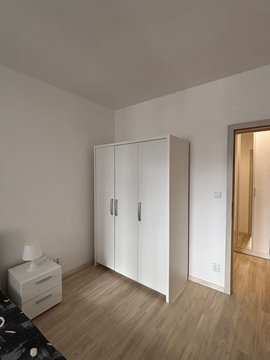 Prenájom bytu 2-izbový 48 m², Brichtova, Praha, Praha Prenájom bytu 2-izbový 48 m², Brichtova, Praha, Praha