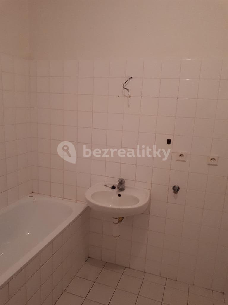 Prenájom bytu 1-izbový 36 m², Družstevní, Chlumec nad Cidlinou, Královéhradecký kraj Prenájom bytu 1-izbový 36 m², Družstevní, Chlumec nad Cidlinou, Královéhradecký kraj