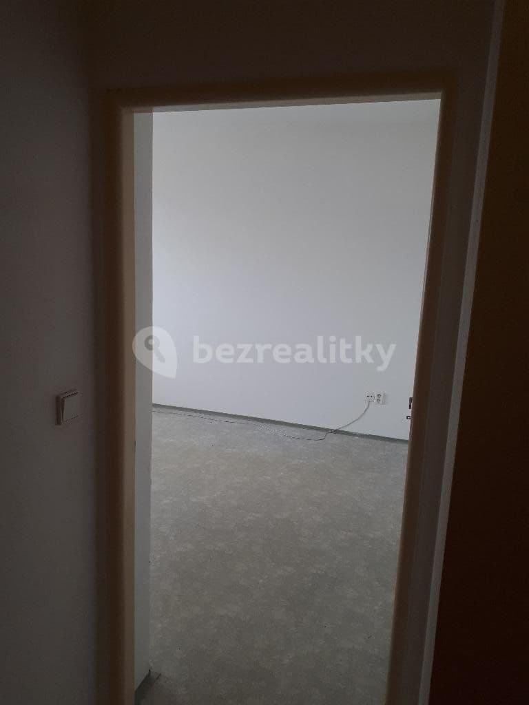 Prenájom bytu 1-izbový 36 m², Družstevní, Chlumec nad Cidlinou, Královéhradecký kraj Prenájom bytu 1-izbový 36 m², Družstevní, Chlumec nad Cidlinou, Královéhradecký kraj