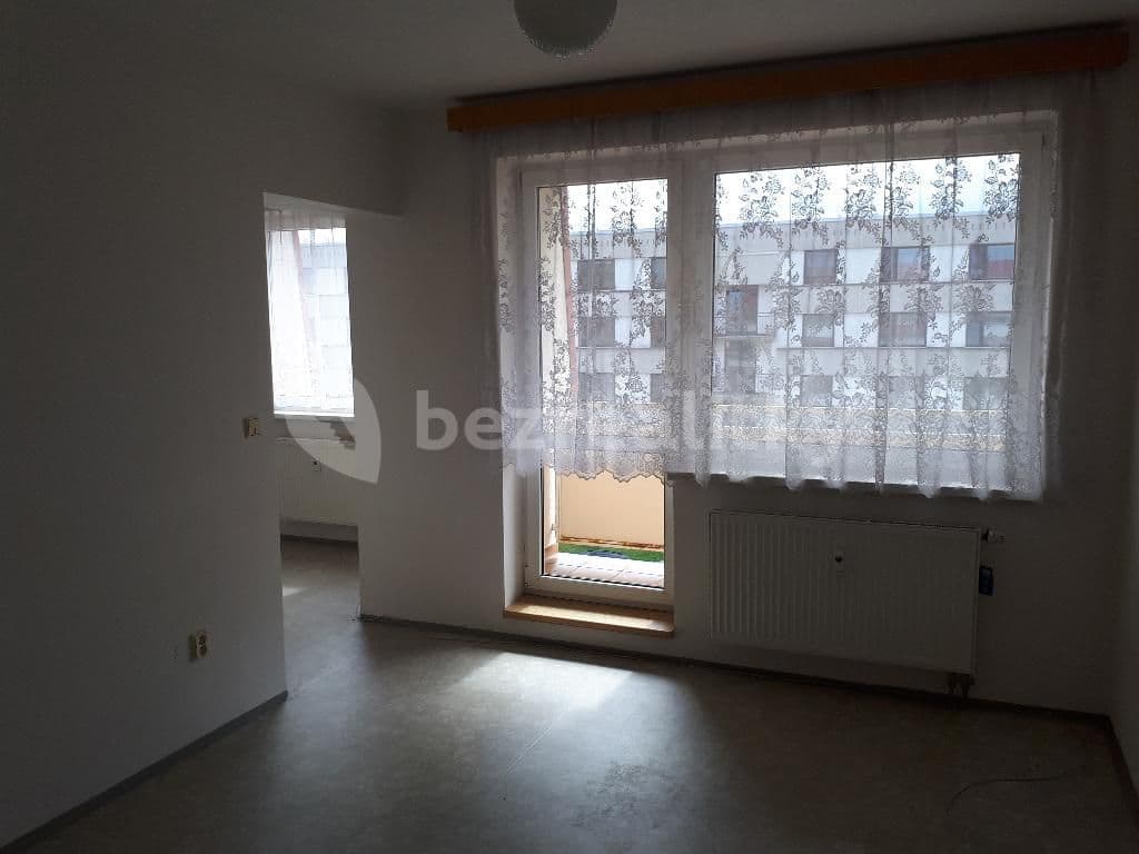 Prenájom bytu 1-izbový 36 m², Družstevní, Chlumec nad Cidlinou, Královéhradecký kraj Prenájom bytu 1-izbový 36 m², Družstevní, Chlumec nad Cidlinou, Královéhradecký kraj