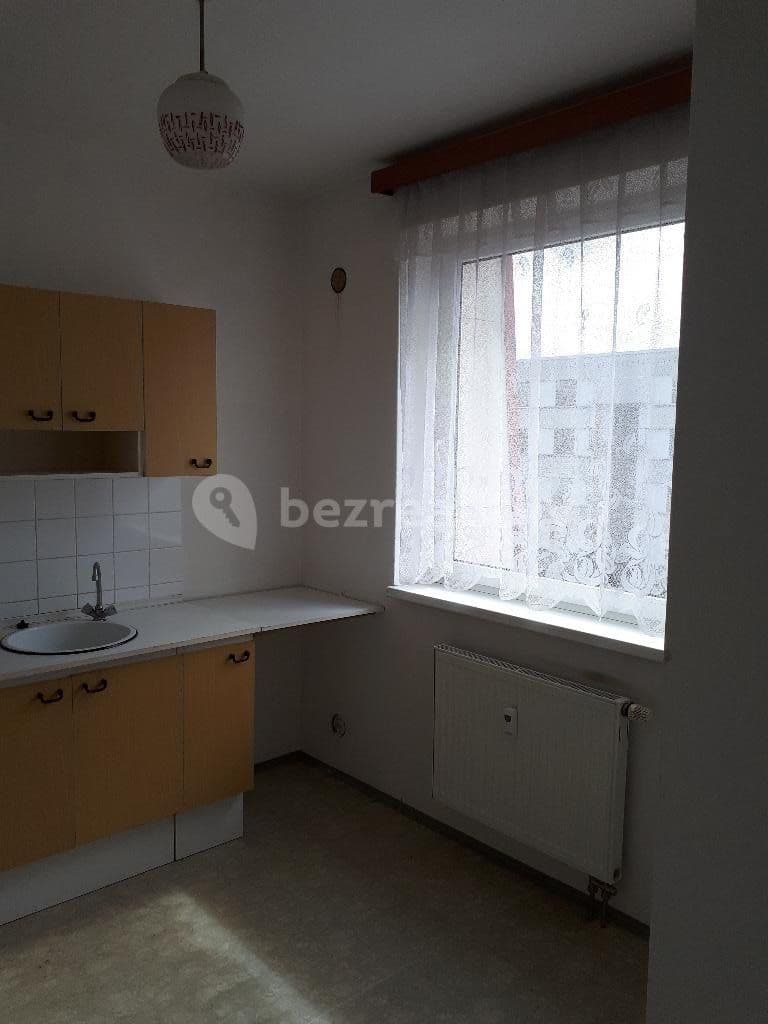 Prenájom bytu 1-izbový 36 m², Družstevní, Chlumec nad Cidlinou, Královéhradecký kraj Prenájom bytu 1-izbový 36 m², Družstevní, Chlumec nad Cidlinou, Královéhradecký kraj
