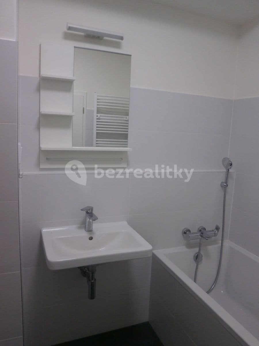 Prenájom bytu 1-izbový 41 m², U Červeného mlýna, Brno, Jihomoravský kraj Prenájom bytu 1-izbový 41 m², U Červeného mlýna, Brno, Jihomoravský kraj