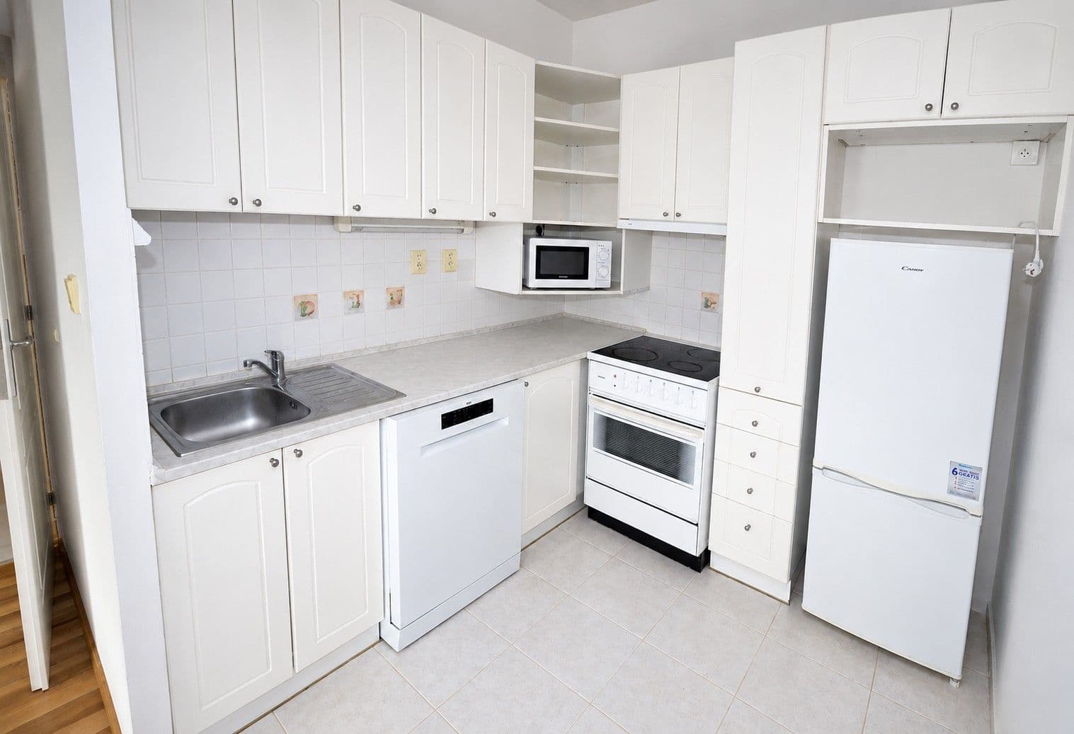 Prenájom bytu 2-izbový 40 m², Molákova, Praha, Praha Prenájom bytu 2-izbový 40 m², Molákova, Praha, Praha