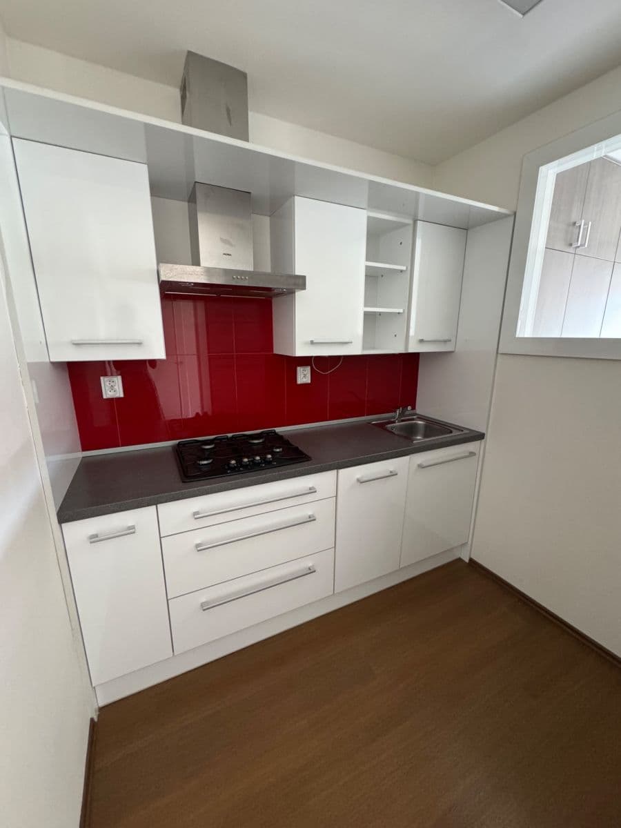 Prenájom bytu 1-izbový 39 m², Anenská, Brno, Jihomoravský kraj Prenájom bytu 1-izbový 39 m², Anenská, Brno, Jihomoravský kraj