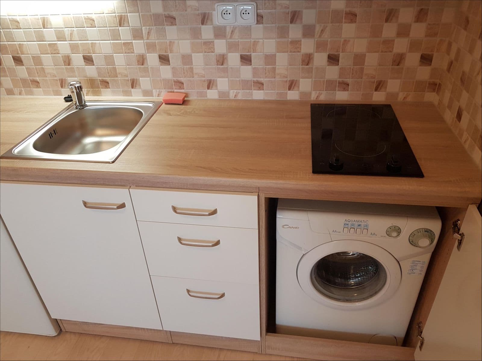 Prenájom bytu 1-izbový 27 m², Voroněžská, Brno, Jihomoravský kraj Prenájom bytu 1-izbový 27 m², Voroněžská, Brno, Jihomoravský kraj