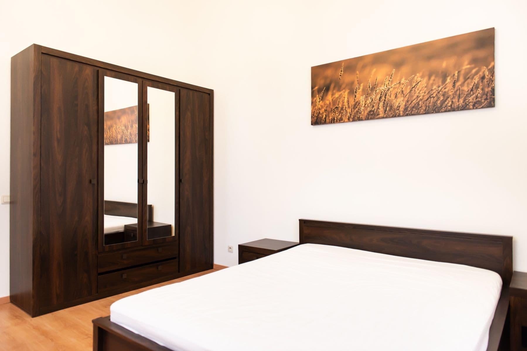 Prenájom bytu 2-izbový 48 m², Lužická, Praha, Praha Prenájom bytu 2-izbový 48 m², Lužická, Praha, Praha