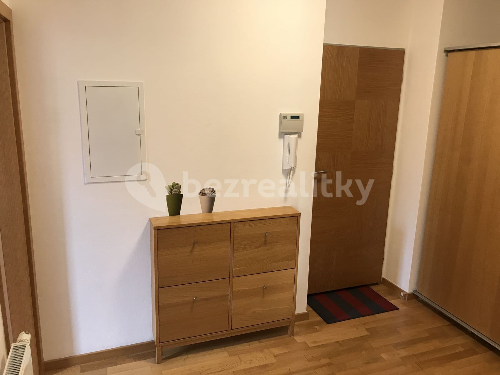 Prenájom bytu 1-izbový 50 m², Na Dědinách, Praha, Praha Prenájom bytu 1-izbový 50 m², Na Dědinách, Praha, Praha