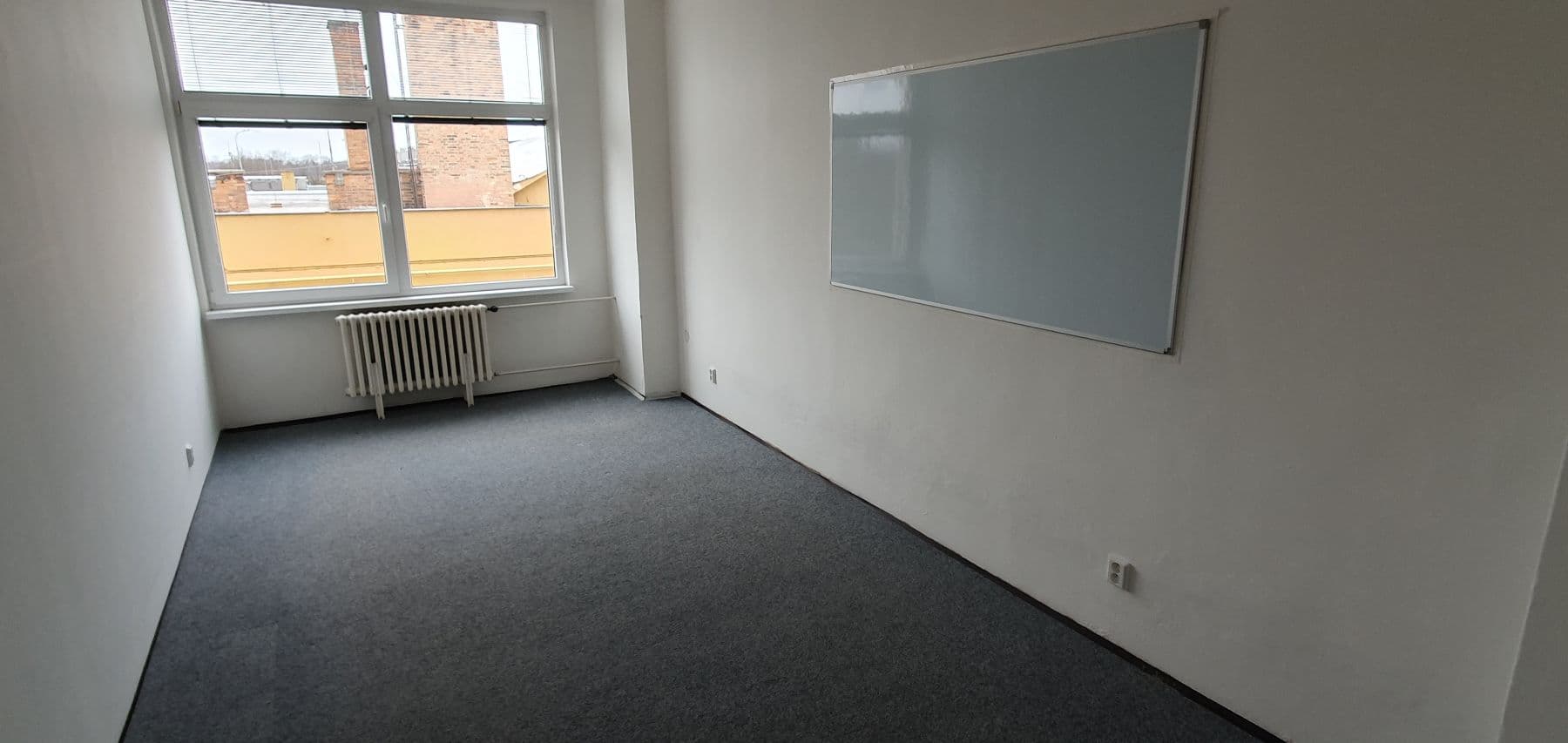 Prenájom kancelárie 18 m², Nádražní, Židlochovice, Jihomoravský kraj Prenájom kancelárie 18 m², Nádražní, Židlochovice, Jihomoravský kraj