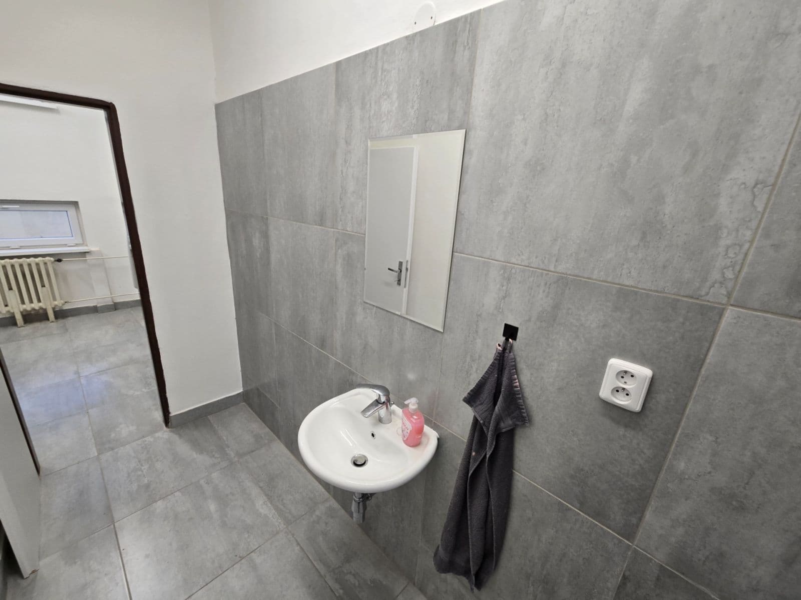 Prenájom kancelárie 18 m², Nádražní, Židlochovice, Jihomoravský kraj Prenájom kancelárie 18 m², Nádražní, Židlochovice, Jihomoravský kraj