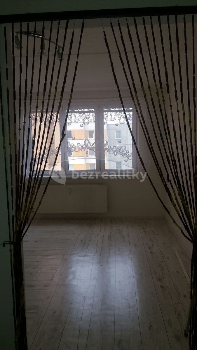 Prenájom bytu 1-izbový 33 m², náměstí Přátelství, Tábor, Jihočeský kraj Prenájom bytu 1-izbový 33 m², náměstí Přátelství, Tábor, Jihočeský kraj