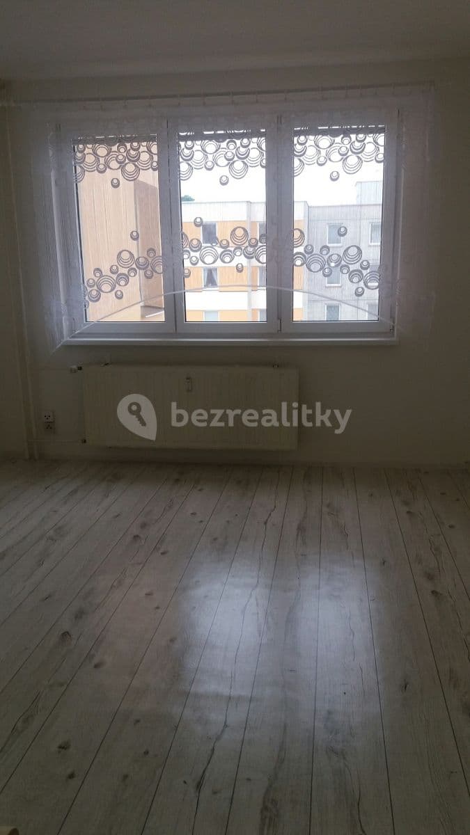 Prenájom bytu 1-izbový 33 m², náměstí Přátelství, Tábor, Jihočeský kraj Prenájom bytu 1-izbový 33 m², náměstí Přátelství, Tábor, Jihočeský kraj