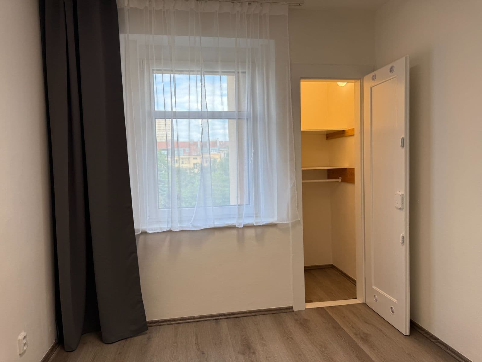 Prenájom bytu 3-izbový 85 m², Malínská, Praha, Praha Prenájom bytu 3-izbový 85 m², Malínská, Praha, Praha