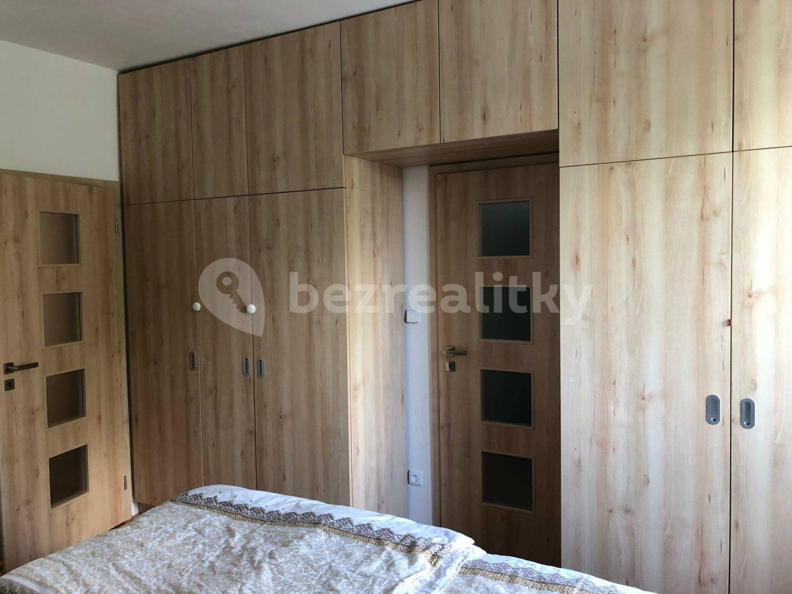 Prenájom bytu 3-izbový 69 m², Okružní, Ivančice, Jihomoravský kraj