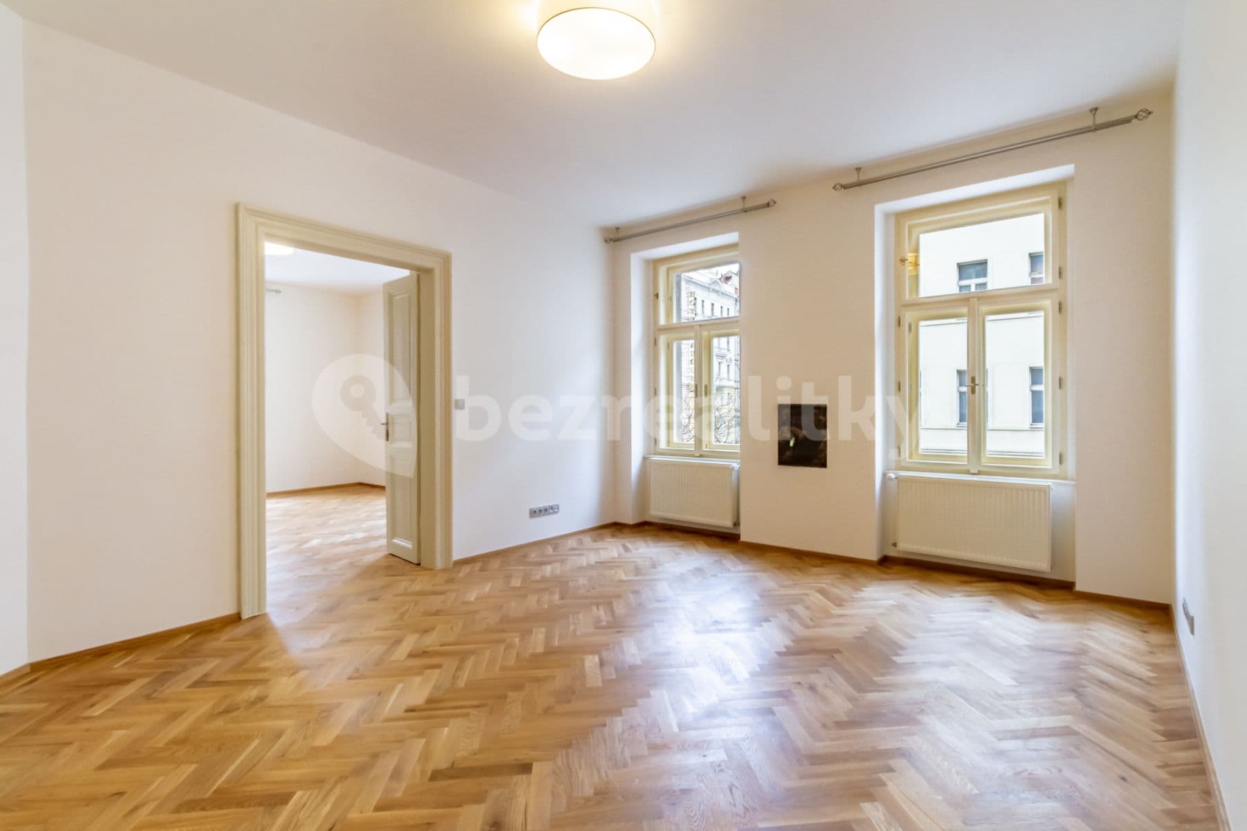 Prenájom bytu 4-izbový 126 m², Legerova, Praha, Praha Prenájom bytu 4-izbový 126 m², Legerova, Praha, Praha