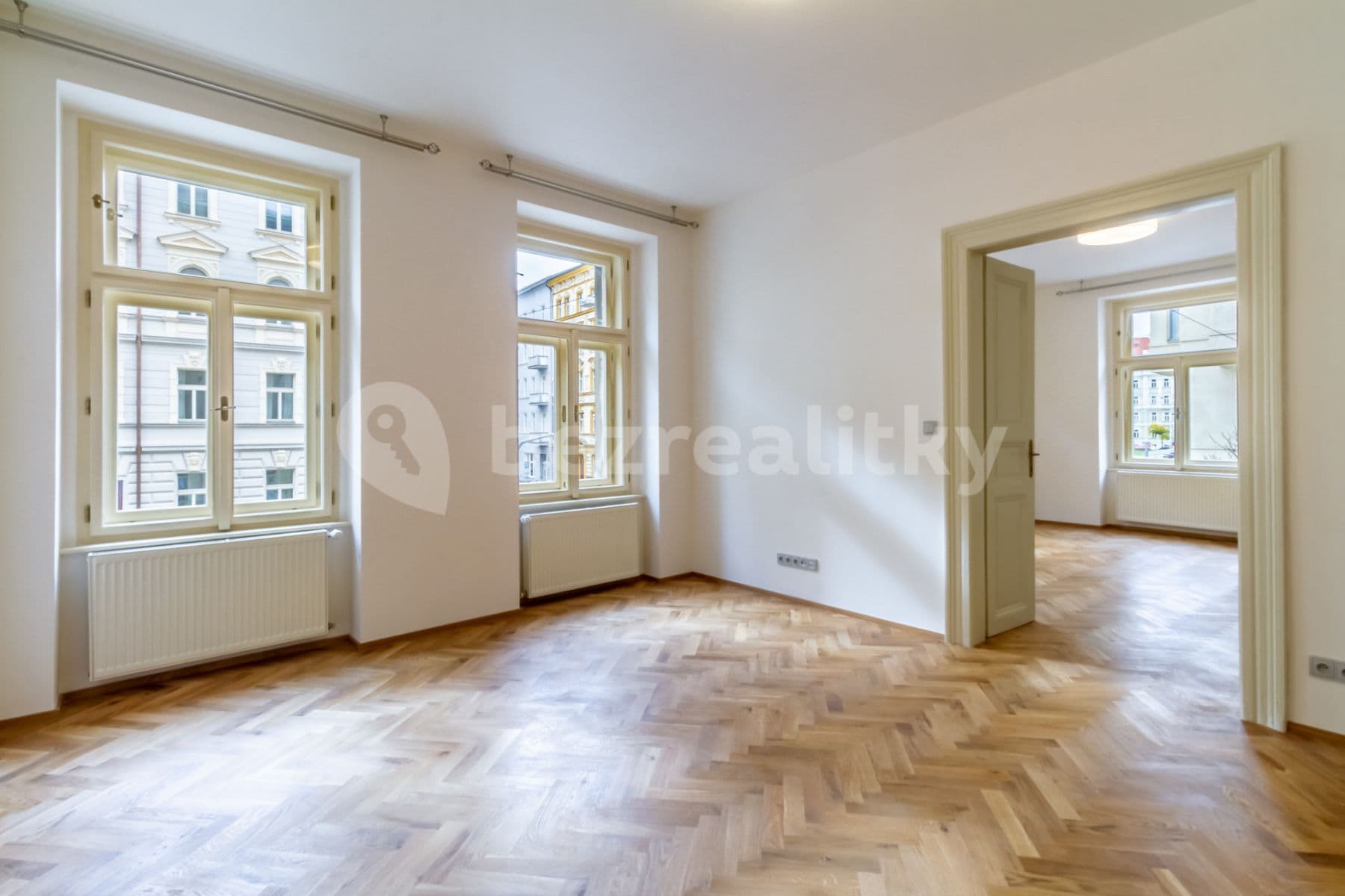Prenájom bytu 4-izbový 126 m², Legerova, Praha, Praha Prenájom bytu 4-izbový 126 m², Legerova, Praha, Praha