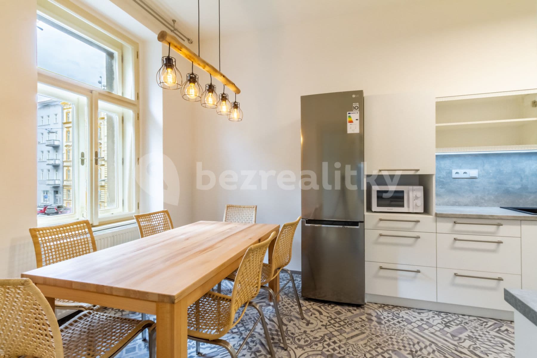 Prenájom bytu 4-izbový 126 m², Legerova, Praha, Praha Prenájom bytu 4-izbový 126 m², Legerova, Praha, Praha