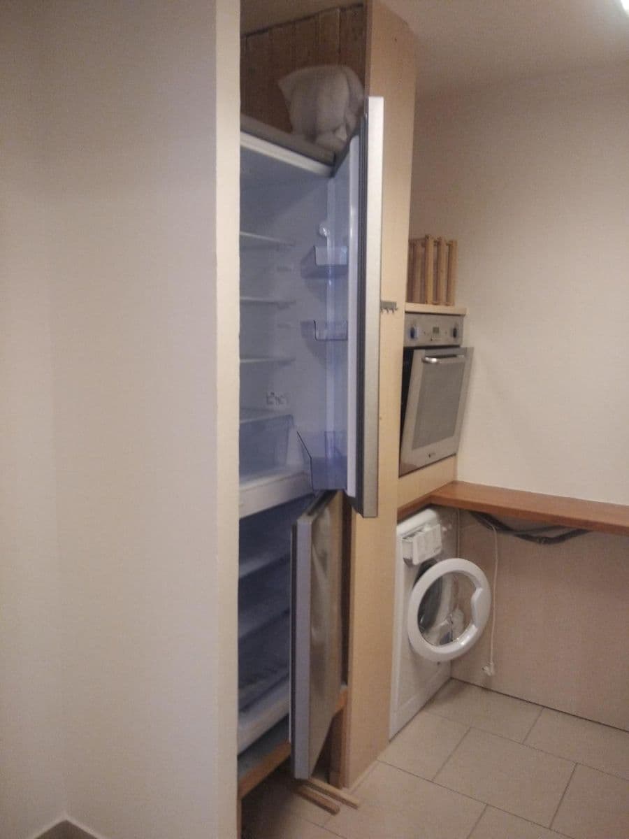 Prenájom bytu 2-izbový 40 m², Hackerova, Praha, Praha Prenájom bytu 2-izbový 40 m², Hackerova, Praha, Praha