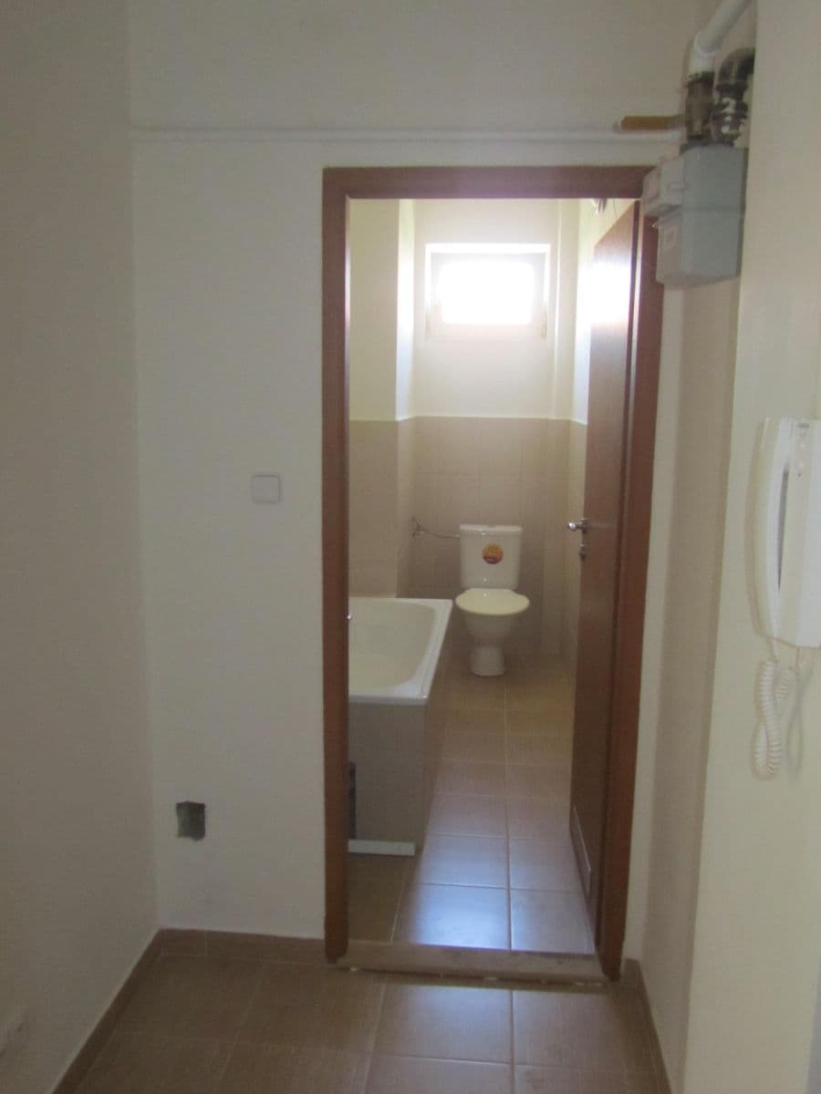 Prenájom bytu 2-izbový 42 m², U Nových domů III, Praha, Praha Prenájom bytu 2-izbový 42 m², U Nových domů III, Praha, Praha