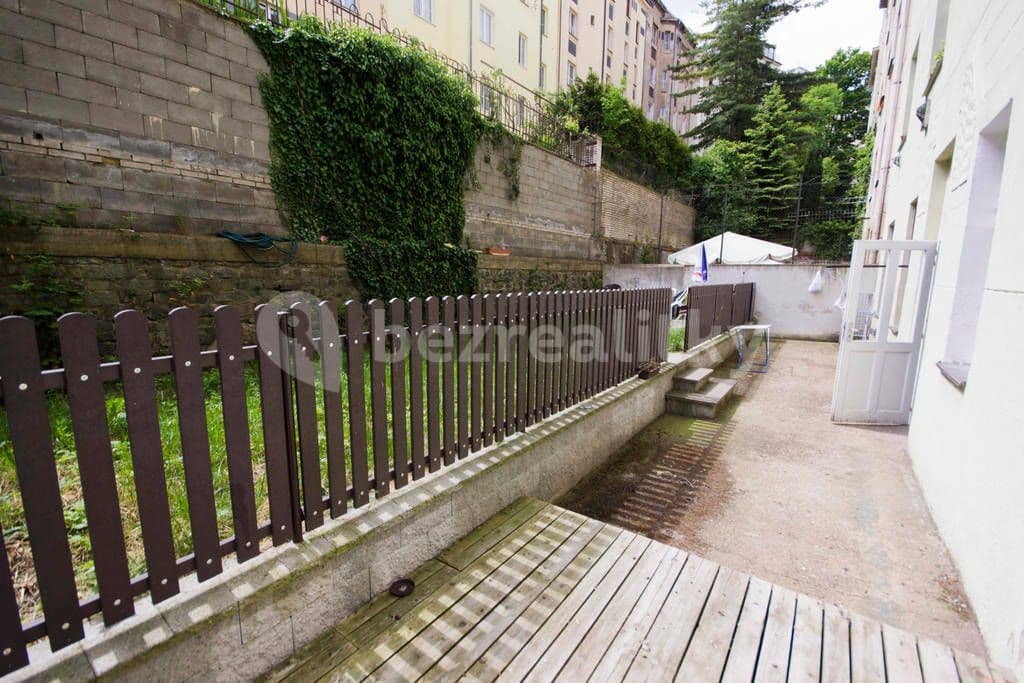 Prenájom bytu 2-izbový 46 m², Na Březince, Praha, Praha Prenájom bytu 2-izbový 46 m², Na Březince, Praha, Praha