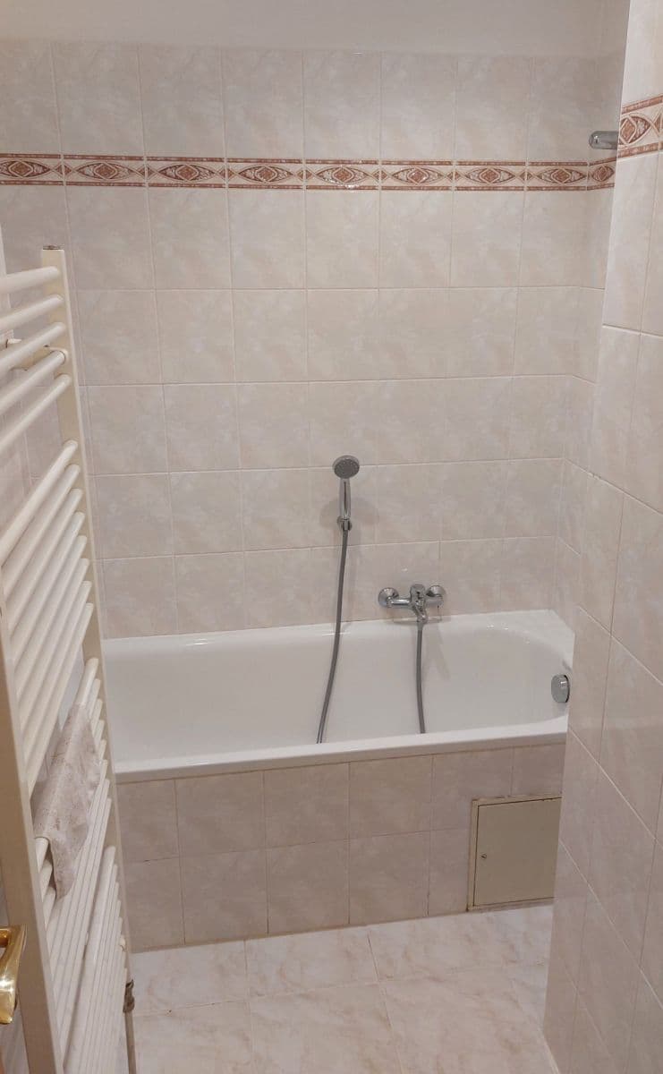 Prenájom bytu 2-izbový 63 m², Za Humny, Praha, Praha Prenájom bytu 2-izbový 63 m², Za Humny, Praha, Praha