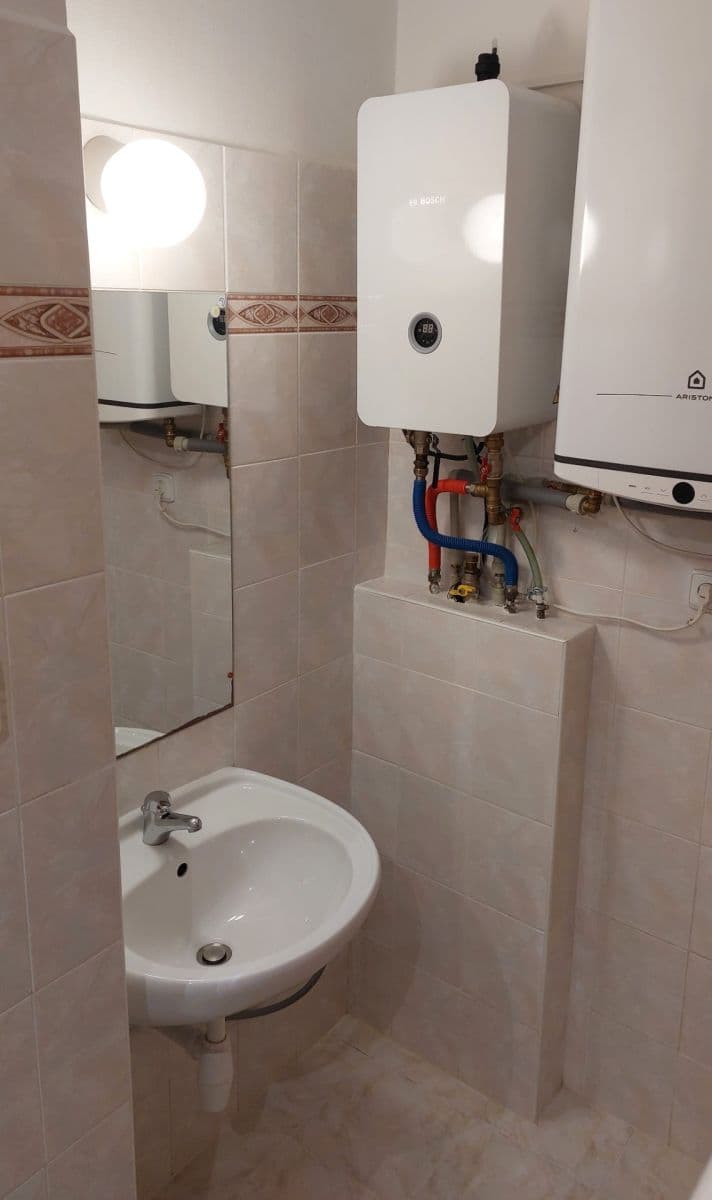 Prenájom bytu 2-izbový 63 m², Za Humny, Praha, Praha Prenájom bytu 2-izbový 63 m², Za Humny, Praha, Praha
