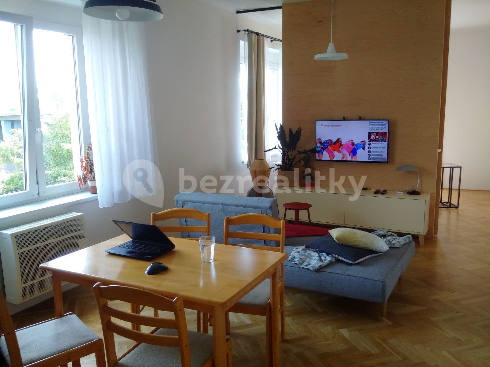 Prenájom bytu 2-izbový 50 m², Na Nivách, Praha, Praha Prenájom bytu 2-izbový 50 m², Na Nivách, Praha, Praha