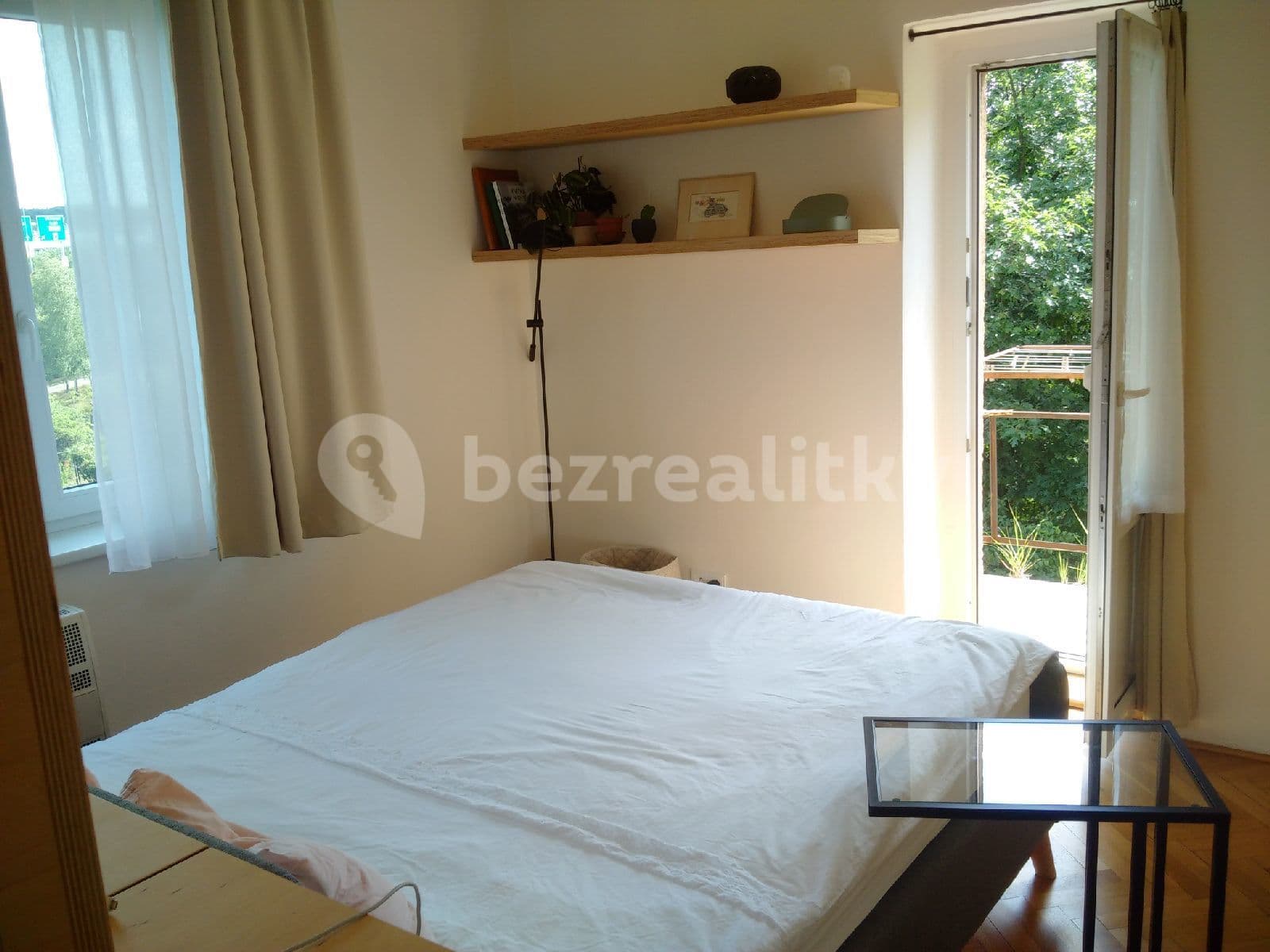 Prenájom bytu 2-izbový 50 m², Na Nivách, Praha, Praha Prenájom bytu 2-izbový 50 m², Na Nivách, Praha, Praha