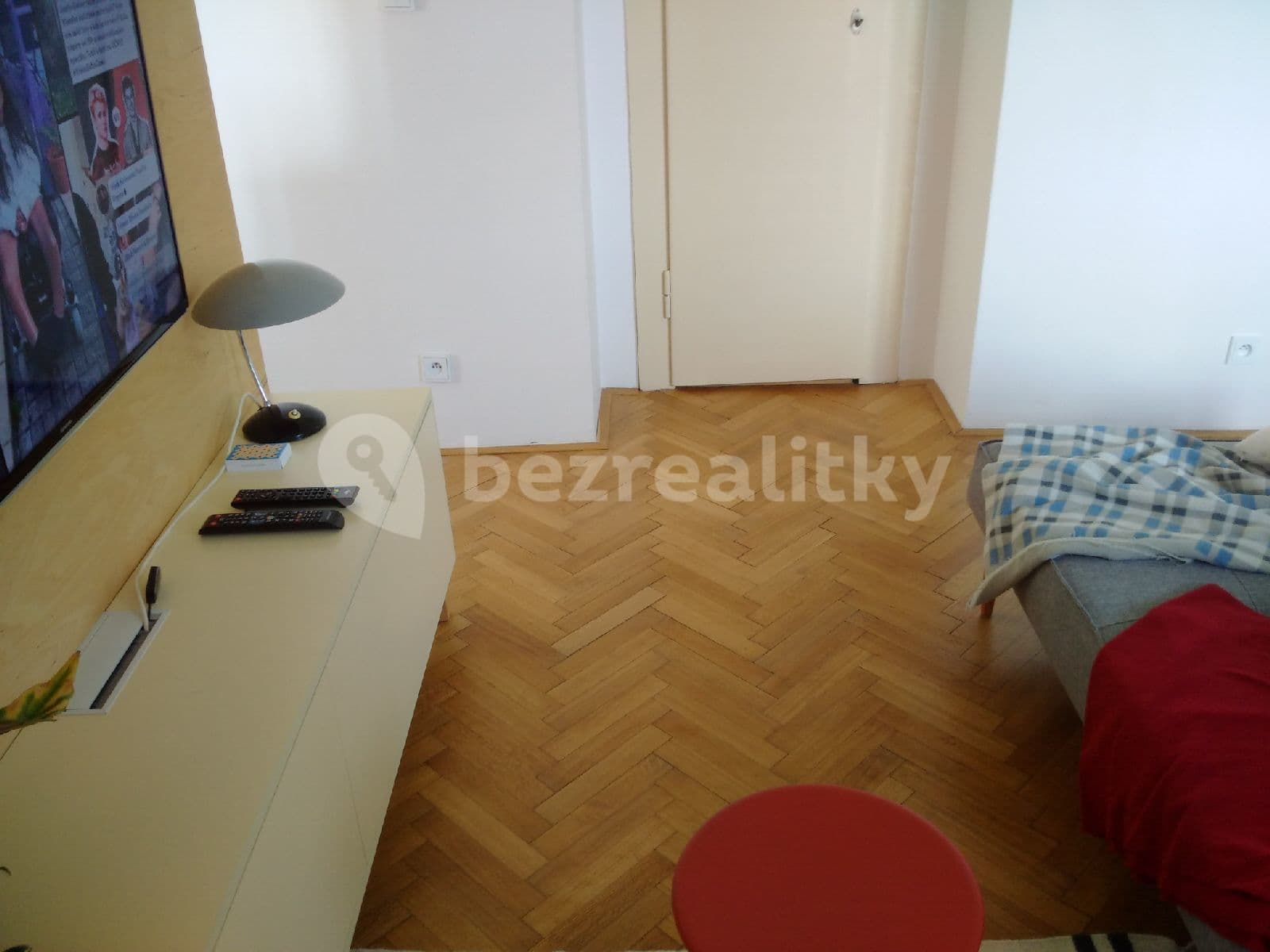 Prenájom bytu 2-izbový 50 m², Na Nivách, Praha, Praha Prenájom bytu 2-izbový 50 m², Na Nivách, Praha, Praha