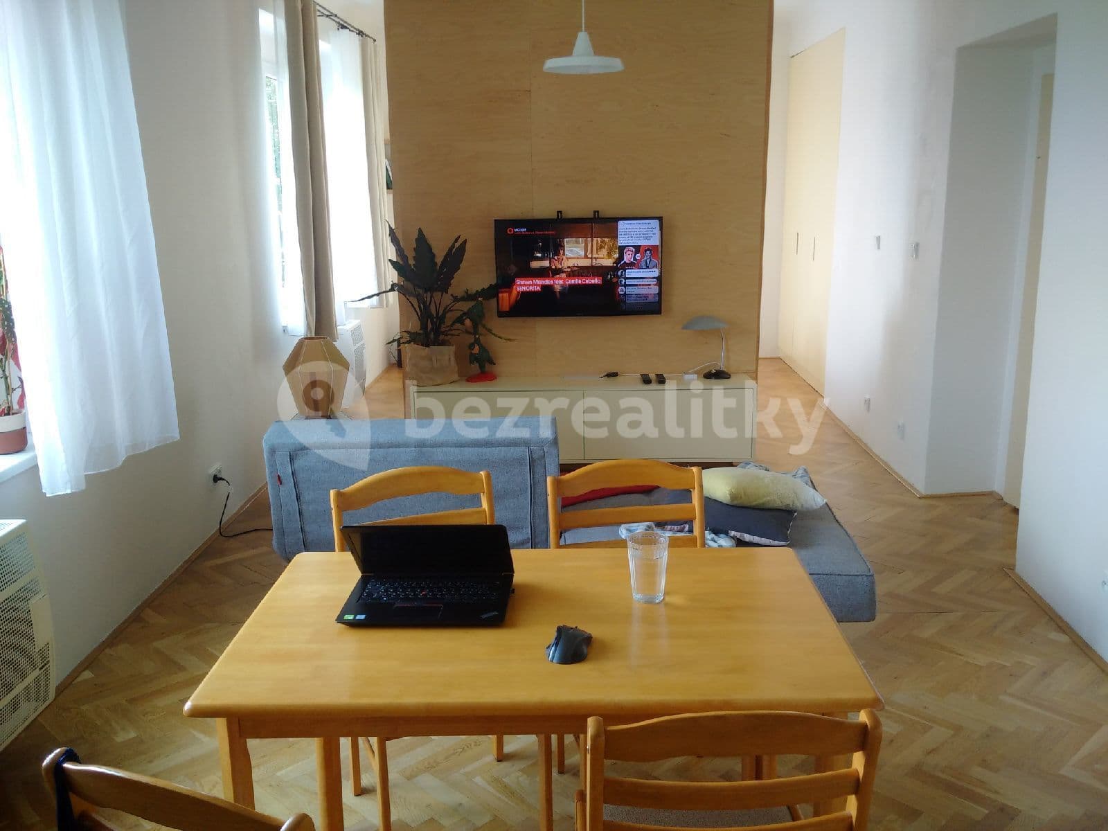Prenájom bytu 2-izbový 50 m², Na Nivách, Praha, Praha Prenájom bytu 2-izbový 50 m², Na Nivách, Praha, Praha