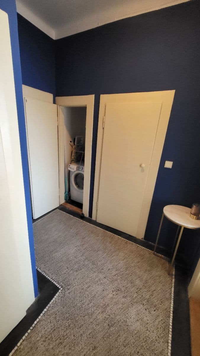 Prenájom bytu 2-izbový 50 m², Na Nivách, Praha, Praha Prenájom bytu 2-izbový 50 m², Na Nivách, Praha, Praha