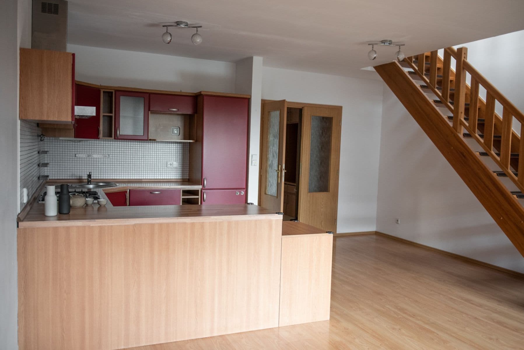 Prenájom bytu 3-izbový 97 m², Velvarská, Horoměřice, Středočeský kraj Prenájom bytu 3-izbový 97 m², Velvarská, Horoměřice, Středočeský kraj